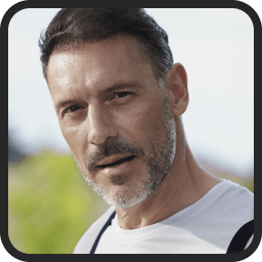 Customer Thomas review headshot